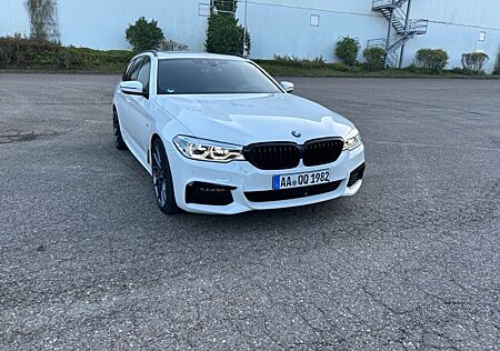 BMW 530d xDrive Touring A -