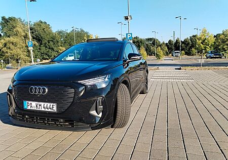 Audi Q4 e-tron 50 e-tron basis quattro S Line