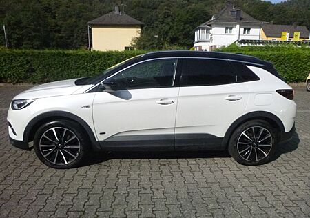 Opel Grandland X Ultimate 4x4 Plug-in-Hybrid Automati