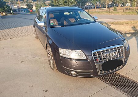 Audi A6 4.2 FSI tiptronic quattro Avant -