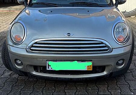Mini Cooper D 1.6*109PS* 12/27 TÜV