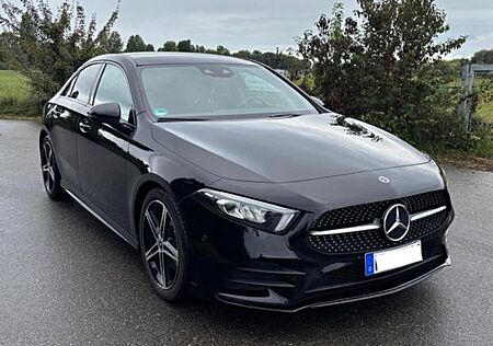 Mercedes-Benz A 200 - AMG Line - Night Paket
