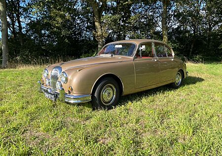 Jaguar Daimler 2.5 V8
