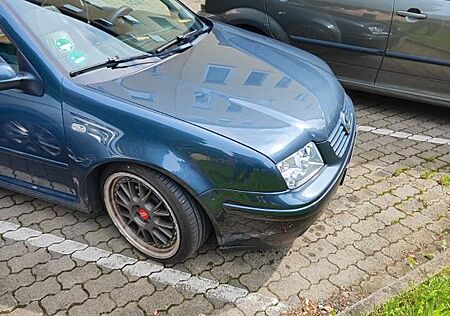 VW Bora Volkswagen 1.8T 132 kW GT Sport Variant GT Sport