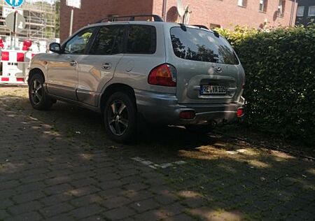 Hyundai Grand Santa Fe