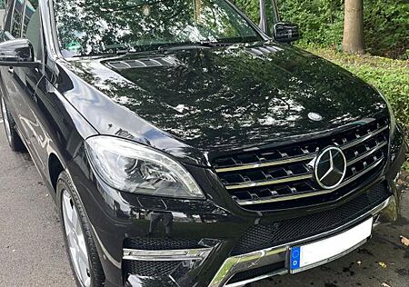 Mercedes-Benz ML 350 BlueTEC 4MATIC AMG Line/AMG Sport Exterie