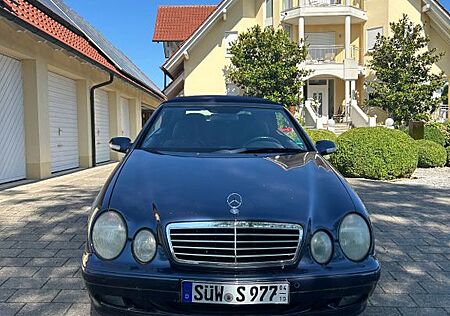Mercedes-Benz CLK 200 AVANTGARDE Avantgarde