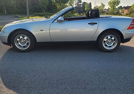 Mercedes-Benz SLK 200 -