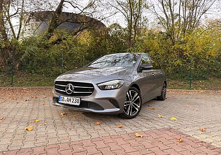 Mercedes-Benz B 200 - 7Gang DTC /Navi Premium/ Progressive/