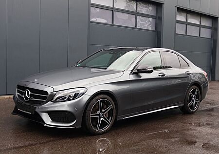 Mercedes-Benz C 300 Lim. AMG-Line Panoramad. LED Standh. Leder