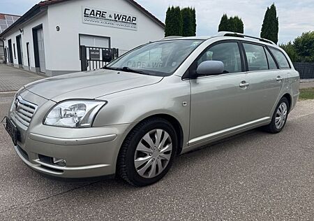 Toyota Avensis Kombi 1.8 Sol