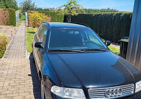 Audi A4 1.8 T Avant -