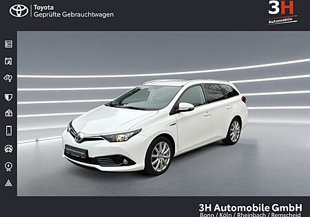 Toyota Auris Touring Sports 1,8l Hybrid,8-fach bereift