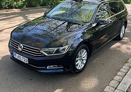 VW Passat Variant Volkswagen 2.0 TDI SCR DSG Comfortline V...