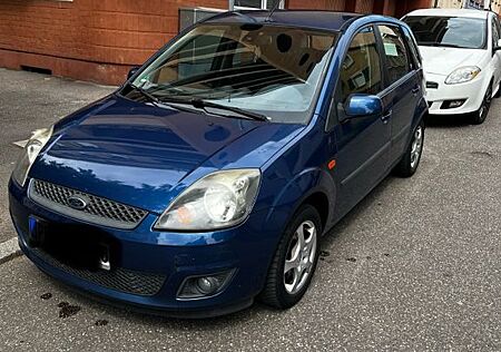 Ford Fiesta 1,6 16V Ghia Ghia