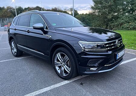 VW Tiguan Allspace Volkswagen 2.0 TDI SCR DSG 4MOTION Comf...