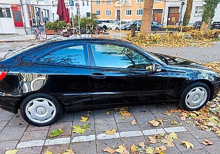 Mercedes-Benz C 180 Kompressor Sportcoupé -