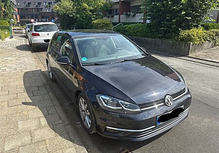 VW Golf Volkswagen 7 Highline Facelift, 125 PS, 8-fach, Navi