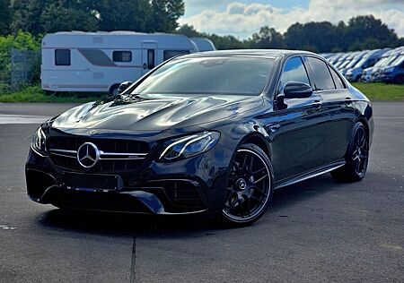 Mercedes-Benz E 63 AMG 4.0 BiTurbo 4-matic+Burmester+Vollleder