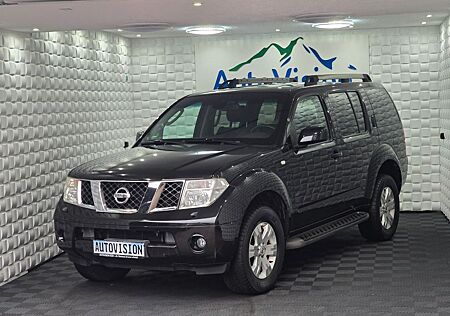 Nissan Pathfinder 2.5 dCi Premium*Automatik*AHK*Leder*