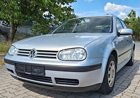 VW Golf Volkswagen 1.6 Basis