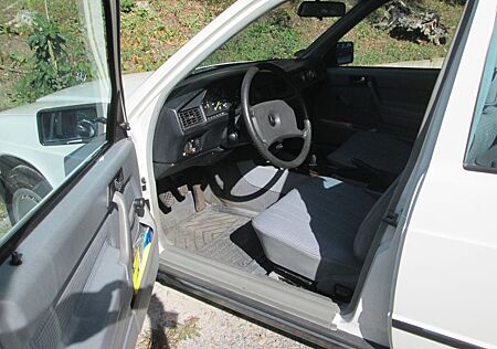 Mercedes-Benz 190 D Tüv neu H-Gutachten