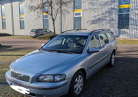 Volvo V70 2.4 - gepflegt, unfallffrei, 1. Hand