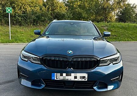 BMW 320d Touring Luxury Line Automatik Luxury Line