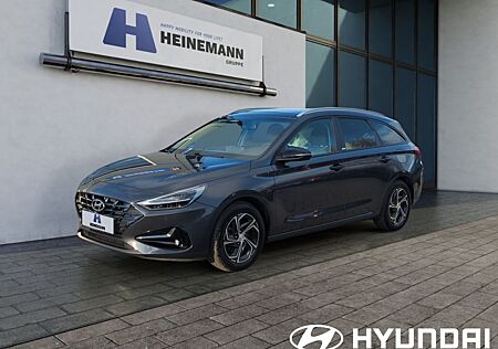 Hyundai i30 Kombi 1.6 CRDI DCT Intro Navi LED Pano