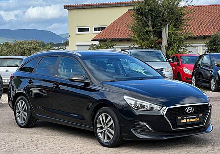 Hyundai i30 cw YES!*NAVI*R-CAM*SHZ*LHZ*TOP