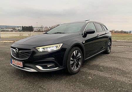 Opel Insignia B Country Tourer CT *MASSAGE*HUD*PANO