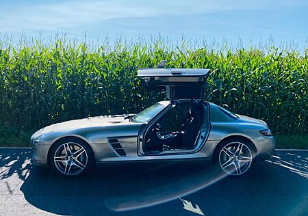 Mercedes-Benz SLS AMG Coupe