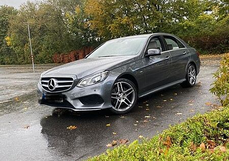 Mercedes-Benz E 200 AMG-1 händ -Edition