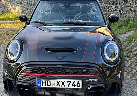 Mini John Cooper Works Cabrio JCW Cabrio Classic ...