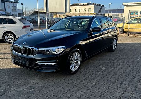 BMW 520 Touring*PDC*CAM*SHZ*PANO*AHK*NAVI*LENKRADHEI