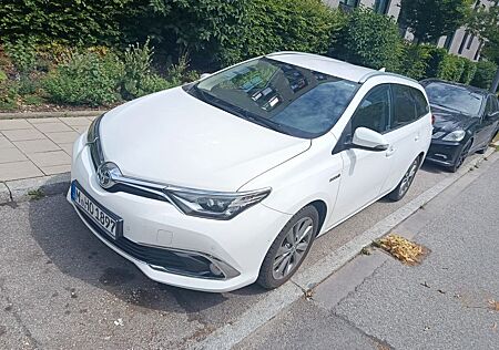 Toyota Auris Touring Sports Touring Sports Hybrid 1...