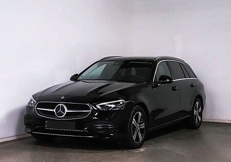 Mercedes-Benz C 300 de 4M T Avantgarde Distronic Pano *AHK*