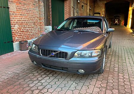 Volvo S60 2.4l D5 (Standheizung, Klima)