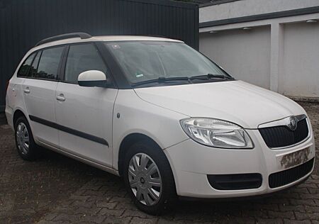 Skoda Fabia Combi Ambiente*Klima*E-Paket*Tüv/Au Neu!