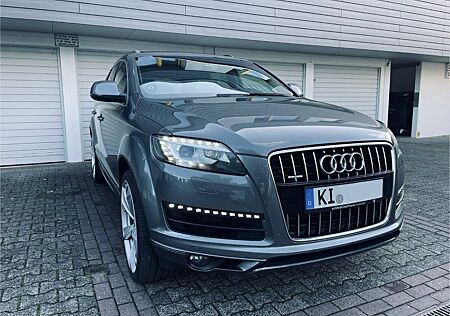 Audi Q7 3.0 TDI quattro 7-Sitzer Pano Alcantara Bose