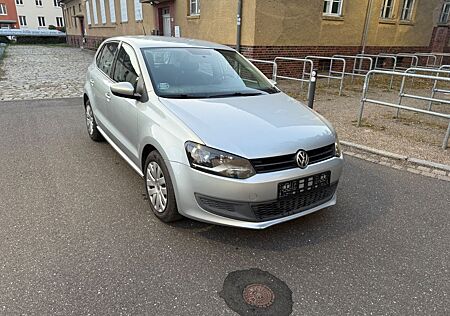 VW Polo Volkswagen 1.6 TDI TÜV und Wartung Neu