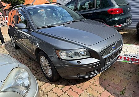 Volvo V50 2.0D LEDER SITZE TÜV 09/ 2026