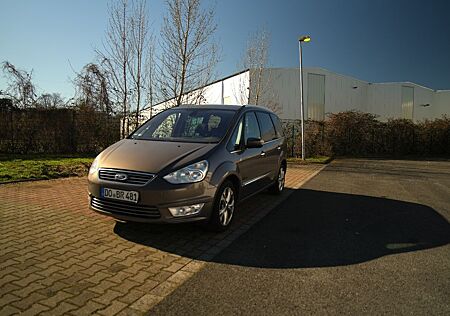 Ford Galaxy 2,0 TDCi 120kW DPF Titanium PowerShif...