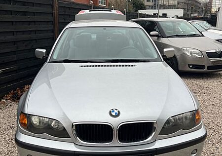 BMW 318i -