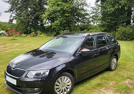 Skoda Octavia 1.6 TDI DSG Style Combi Style