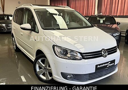 VW Touran Volkswagen 2.0TDI AHK 8fach Kamera Standheizung Pano
