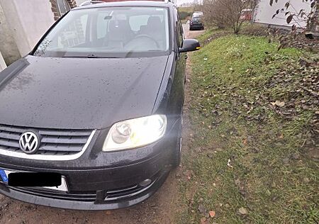 VW Touran Volkswagen 2.0 TDI 125 kW DSG DPF Highline Voll