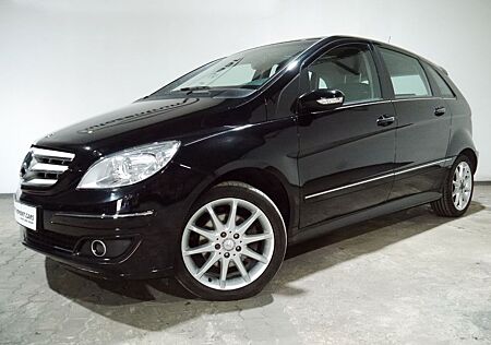 Mercedes-Benz B 200 Navi Panorama Scheckheft Sitzhzg