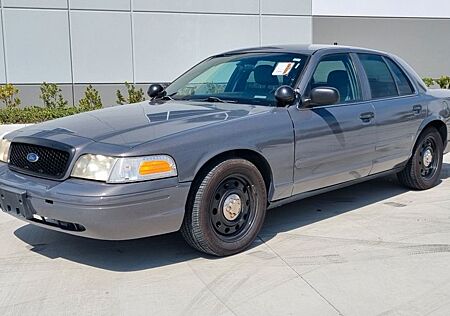 Ford Crown Victoria *Police Interceptor**75T mls*