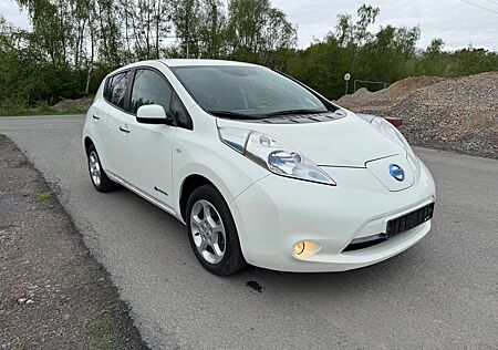Nissan Leaf Acenta 24kWh Batt gekauft